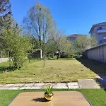 Tatil Evi Maison Plein Pied Avec Place De Parking, Jardin Clos Et Terrasse Exterieure, Quartier Calme Proche Centre Proche Gare, Capacite 4 Personnes