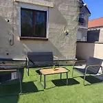 Maison Plein Pied Avec Place De Parking, Jardin Clos Et Terrasse Exterieure, Quartier Calme Proche Centre Proche Gare, Capacite 4 Personnes Dom wakacyjny *