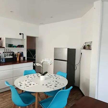 Maison Plein Pied Avec Place De Parking, Jardin Clos Et Terrasse Exterieure, Quartier Calme Proche Centre Proche Gare, Capacite 4 Personnes