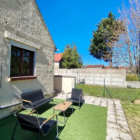 Parking, Jardin Clos Et Terrasse Exterieure, Maison Plein Pied Bethune, Quartier Calme Proche Centre Ville, Proche Gare, Capacite 4 Personnes
